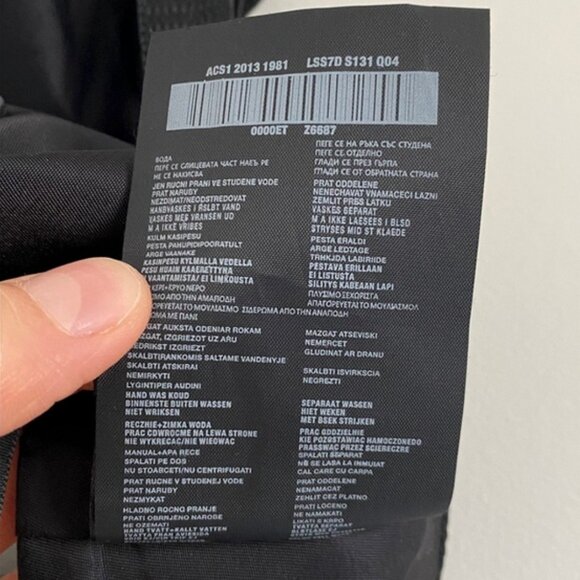 SOLD Prada Re-Nylon Logo-Plaque Bralette Top – NWT - Picture 5 of 16